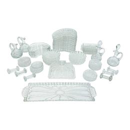 32 - GRAN SERVICIO DE MESA EN CRISTAL MEDIADOS DEL S.XX