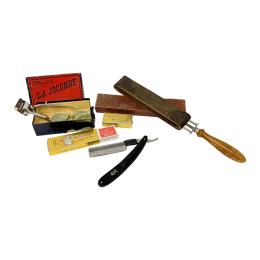 1352 - JUEGO DE ÚTILES DE BARBERO 