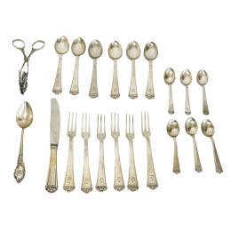 993 - CONJUNTO DE CUBIERTOS DE PLATA DE LOS AÑOS 30