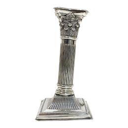 682 - CANDELABRO INGLÉS FINALES DEL SIGLO XIX