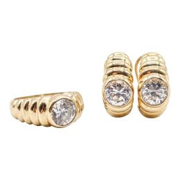58 - ANILLO Y PENDIENTES CON CIRCONITAS