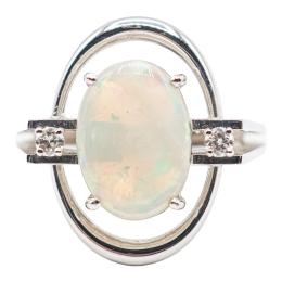 120 - ANILLO CON ÓPALO Y BRILLANTES