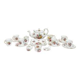 728 - JUEGO DE TÉ EN PORCELANA INGLESA, DE MEDIADOS S.XX