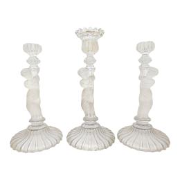 82 - TRES CANDELEROS EN CRISTAL FRANCÉS DE BACCARAT DE PPS. S.XX