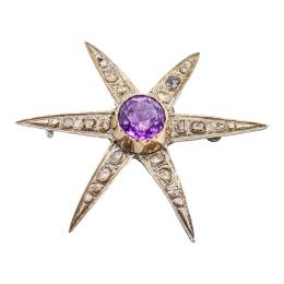 78 - BROCHE CON AMATISTA Y DIAMANTES