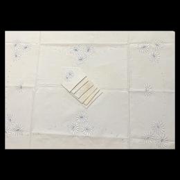 800 - MANTEL DE TÉ DE LA SEGUNDA MITAD DEL SIGLO XX