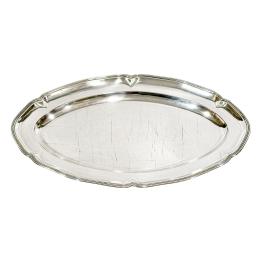 133 - BANDEJA OVALADA DE PLATA DE MEDIADOS DE SIGLO XX