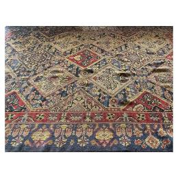 8 - GRAN ALFOMBRA DE ESTILO ORIENTAL DEL ÚLTIMO TERCIO DEL S.XX