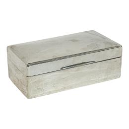 708 - CAJA TABAQJUERA EN PLATA DE MEDIADOS DEL S.XX