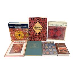 575 - LOTE DE 7 LIBROS DE ALFOMBRAS Y TAPICES