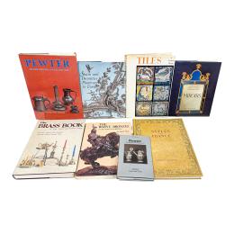 576 - LOTE DE 7 LIBROS DE ARTES DECORATIVAS