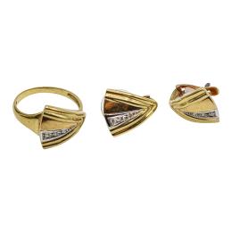78 - ANILLO Y PENDIENTES CON BRILLANTES
