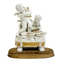 562 - FIGURA EN PORCELANA ALGORA DEL ÚLTIMO TERCIO DE S. XX 