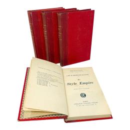 330 - CUATRO LIBROS DE ESTILOS ARTISTICOS EN FRANCÉS