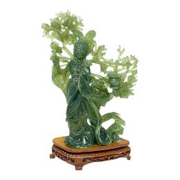 521 - FIGURA DE JADE ORIENTAL DE MEDIADOS DE S. XX