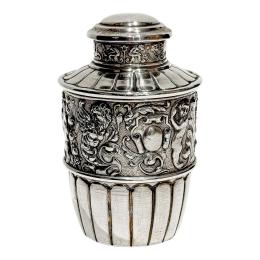 877 - PEQUEÑO TARRO EN PLATA DE MEDIADOS DEL S.XX