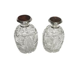 34 - DOS TARROS PERFUMEROS MASRIERA Y CARRERAS, AÑOS 40