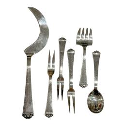 806 - CONJUNTO DE CUBIERTOS DE SERVIR EN PLATA DE LOS AÑOS 40