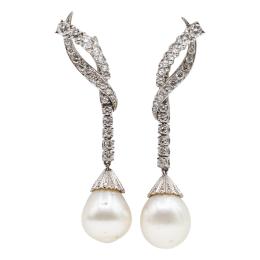 182 - PENDIENTES LARGOS CON BRILLANTES Y PERLAS, AÑOS 60-70
