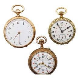 271 - TRES RELOJES DE BOLSILLO DE DAMA, DEL S.XIX