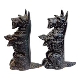 447 - PAREJA DE SUJETA PUERTAS DEL ÚLTIMO TERCIO DEL S.XX