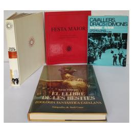 322 - TRES LIBROS SOBRE TRADICIONES Y FIESTAS POPULARES