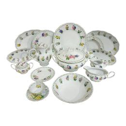 748 - VAJILLA INGLESA "FINE ROYAL PORCELAIN"