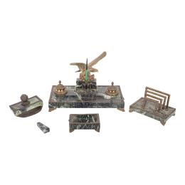 1326 - CONJUNTO DE PIEZAS DE ESCRITORIO DEL PRIMER TERCIO DEL SIGLO