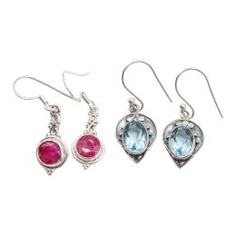 146 - PAREJA DE PENDIENTES