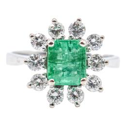 53 - ANILLO ROSETÓN CON ESMERALDA Y BRILLANTES