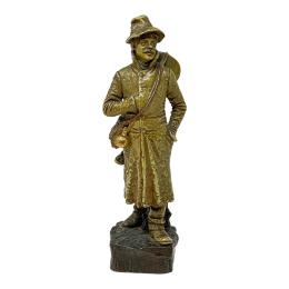 684 - FIGURA DE PORCELANA DEL PRIMER TERCIO DE S. XX
