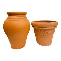 775 - MACETERO Y JARRÓN PARA JARDÍN 