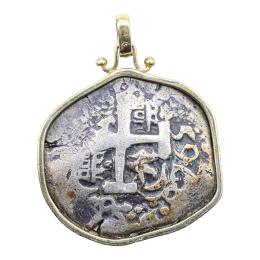 583 - COLGANTE CON MONEDA 1769