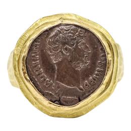 339 - SORTIJA CON MONEDA DE ASSUMPTA BOU