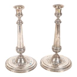 1094 - PAREJA DE CANDELEROS DE PLATA ÚLTIMO TERCIO S. XIX