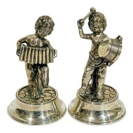 1148 - TRES FIGURITAS EN PLATA DEL ÚLTIMO CUARTO DEL S.XX