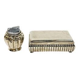1000 - CAJA CIGARRERA Y ENCENDEDOR DE PLATA DE ÚLTIMO TERCIO S. XX 