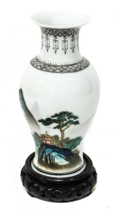 PEQUEÑO JARRON ORIENTAL