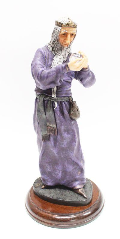 FIGURA DE COLECCIÓN INGLESA "MAGO MEDIEVAL"