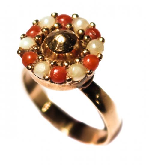 ANILLO PPS. S. XX CON CORAL