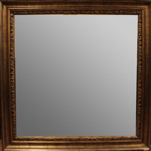 ESPEJO DE PARED CON MARCO SOBREDORADO