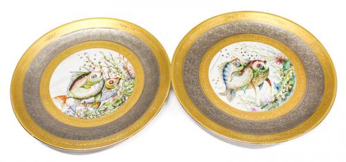 PAREJA DE PLATOS EN PORCELANA BÁVARA