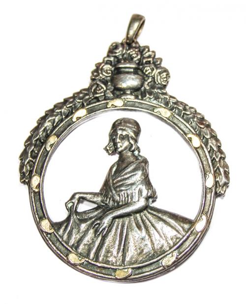 MEDALLÓN COLGANTE DE RAMON SUNYER AÑOS 30