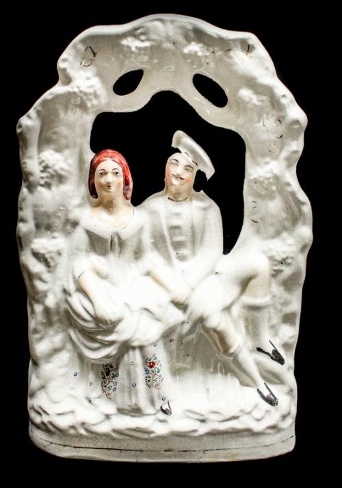 "PAREJA" EN PORCELANA STAFFORDSHIRE