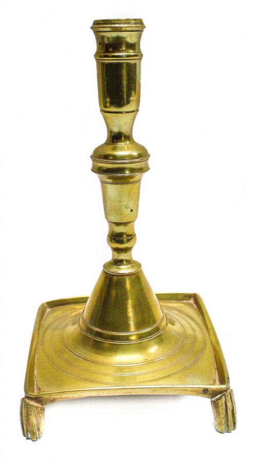 CANDELERO INGLÉS EN METAL