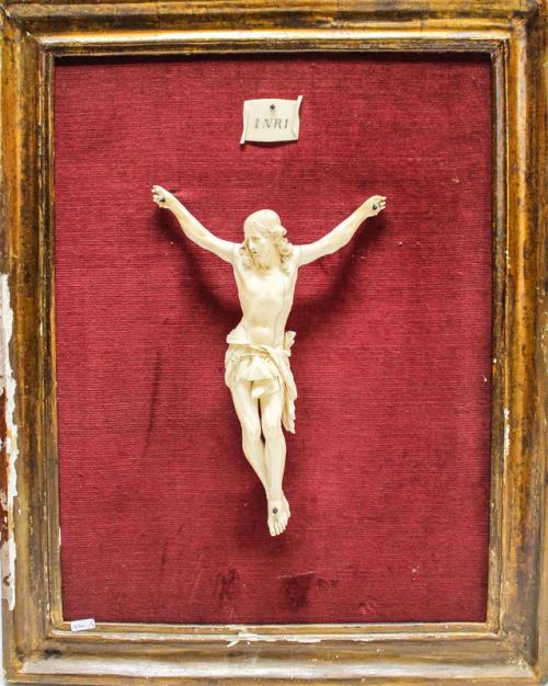 "CRISTO CRUCIFICADO" EN MARFIL