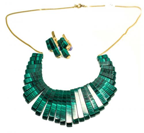 COLLAR Y PENDIENTES EN ORO Y  MALAQUITA