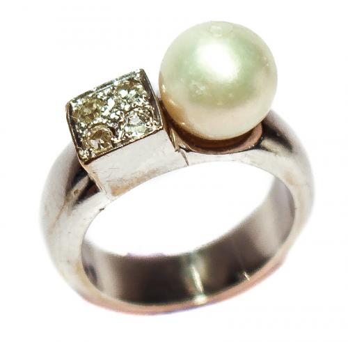 SORTIJA ORO PERLA Y BRILLANTES