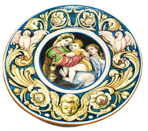 PLATO EN MAYÓLICA