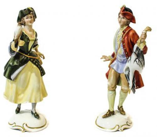 PAREJA DE FIGURAS "CETRERÍA" EN PORCELANA ROSENTHAL